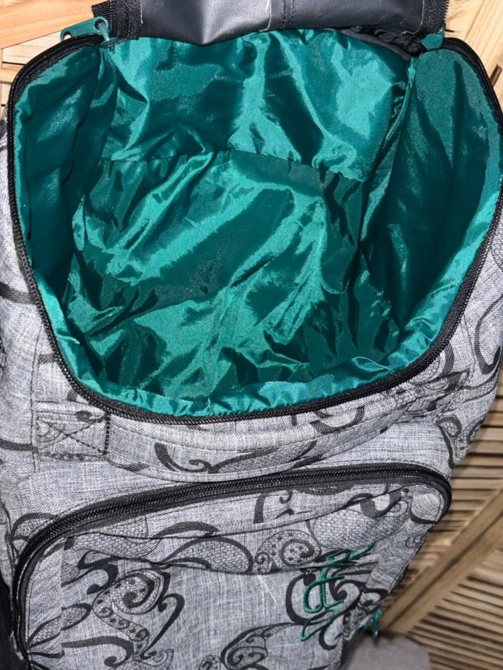 Dakine women 41l